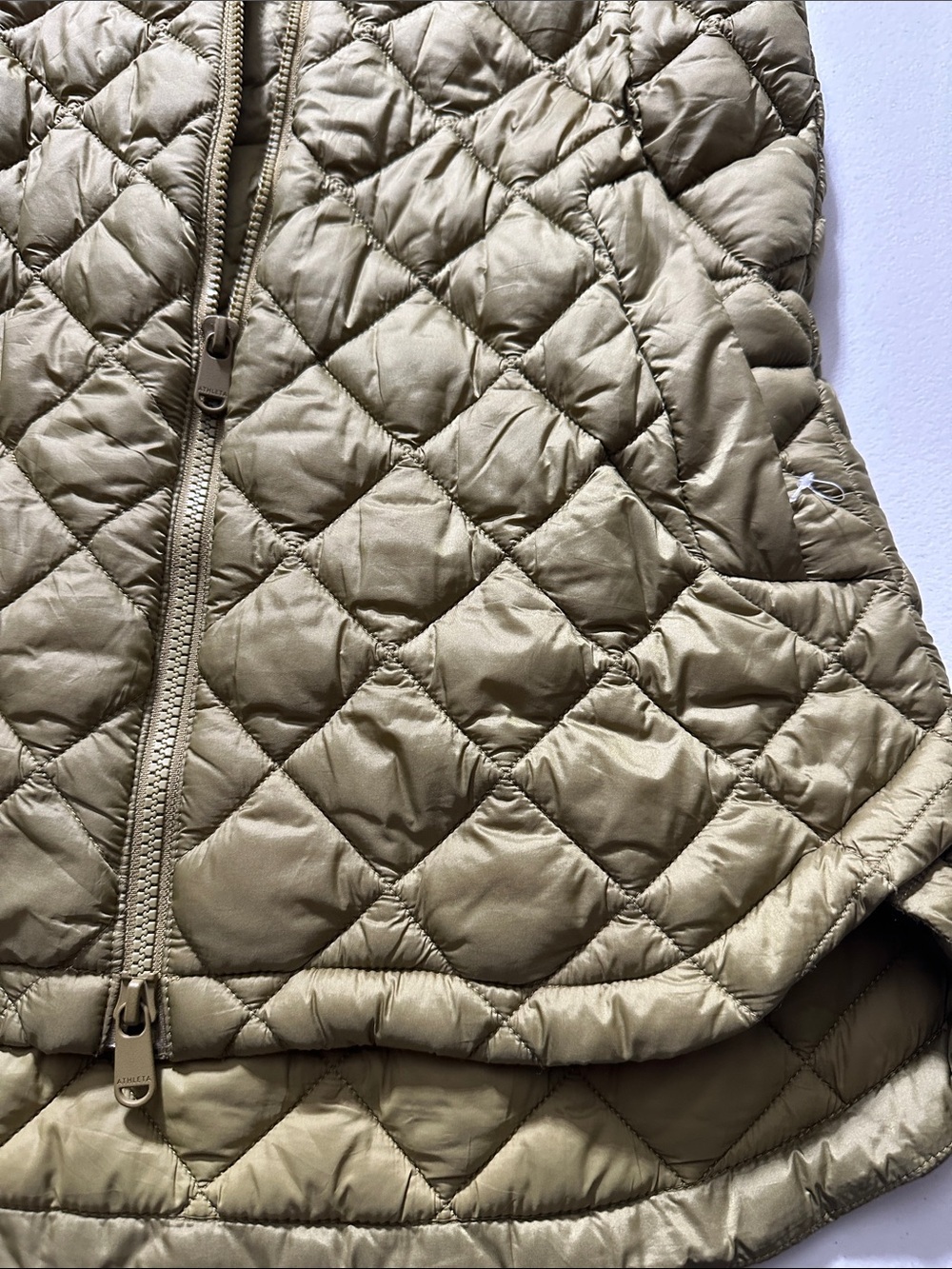 Athleta Quilted Puffer Vest in Olive Green - Picture 3 of 7